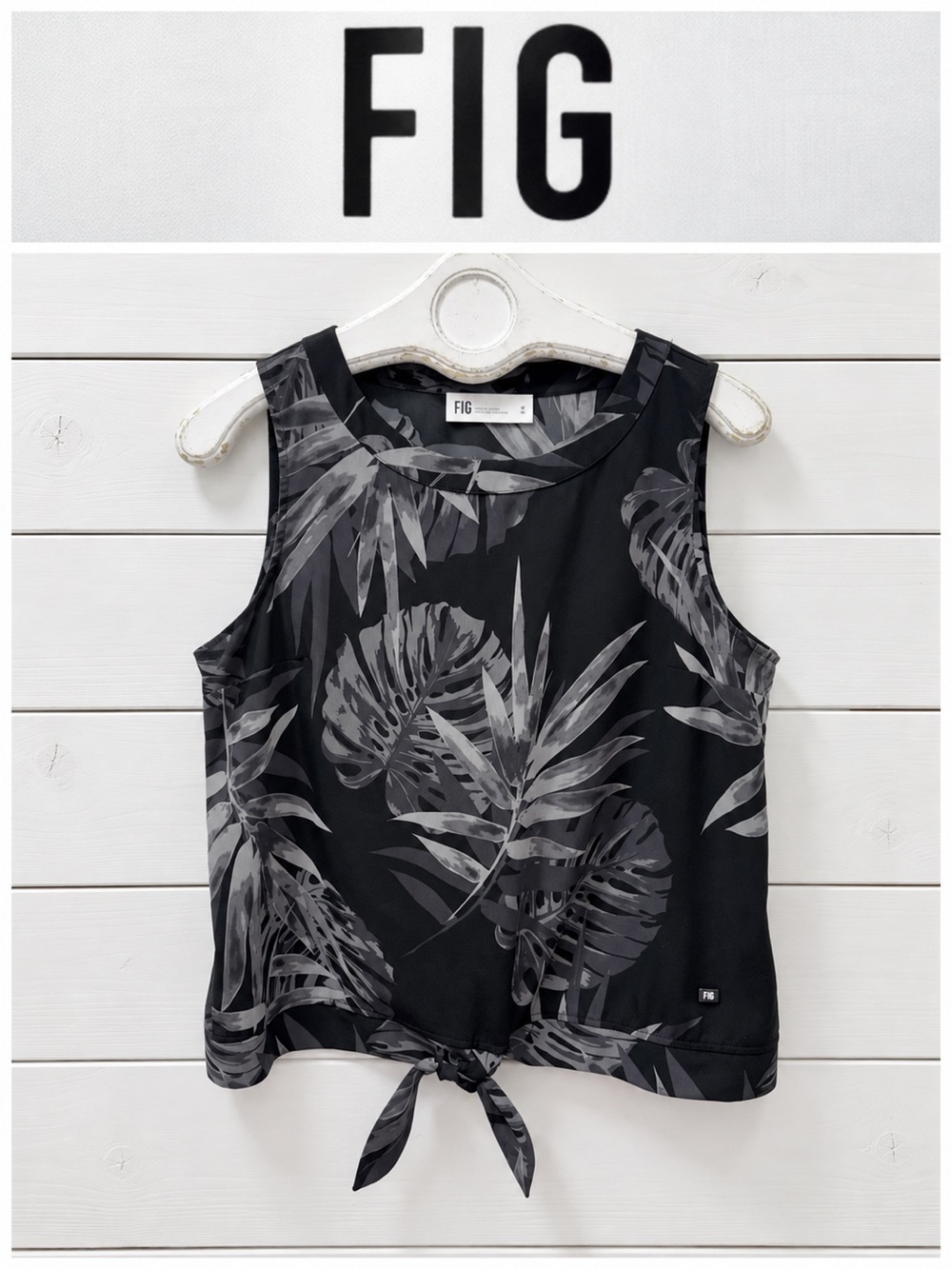 FIG Lightweight Tropical Sleeveless Tie-Front Top – Size M